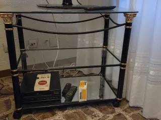 Mesa TV cristal y metal