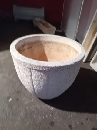 13 Macetas de piedra