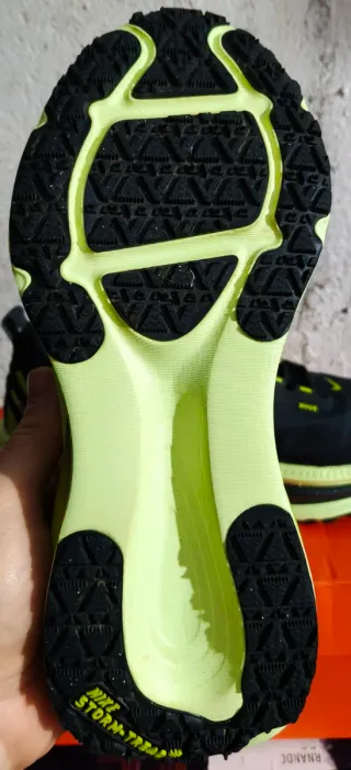 Nike Air Zoom Vomero 18 Gore-Tex Talla 40 A Estren