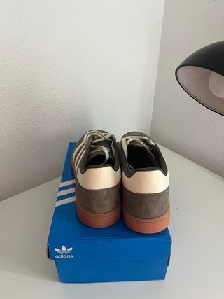 Adidas Spezial Marrones Beige