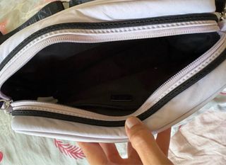 Bolso Bandolera Nylon Lila Parfois