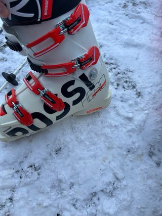 Botas de esquí Rossignol blancas y rojas