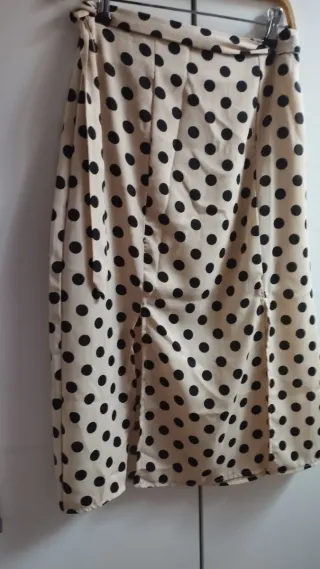 Falda lunares beige y negra talla M