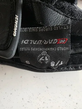 Guantes de moto Garibaldi.