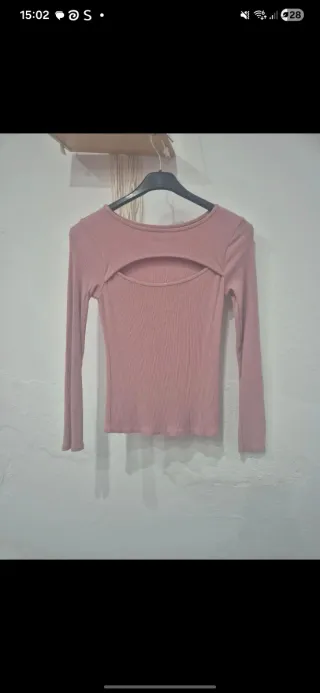 Camiseta canalé rosa con abertura