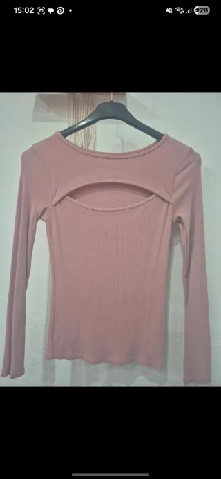 Camiseta canalé rosa con abertura