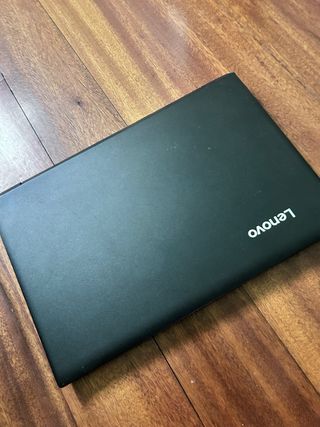 Lenovo V110 como nuevo