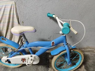 Bicicleta infantil azul