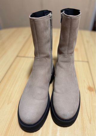 Botas Geox Beige y Negras