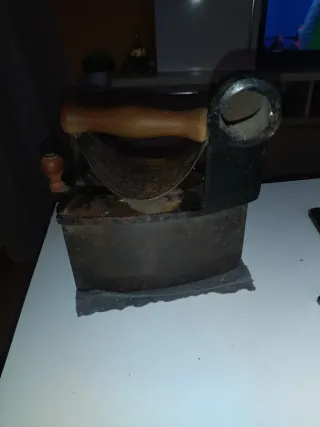 Plancha antigua de carbón N°7