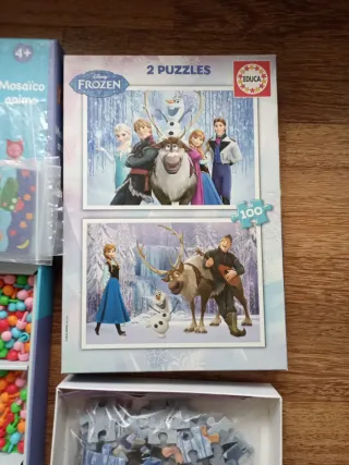 2 Puzzles Frozen + Juego Mosaico Djeco