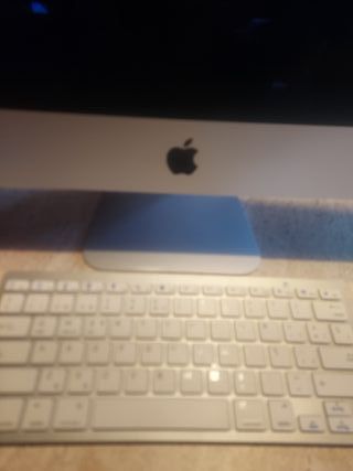 iMac 21.5 Intel Core i3 3.6GHz 8GB RAM