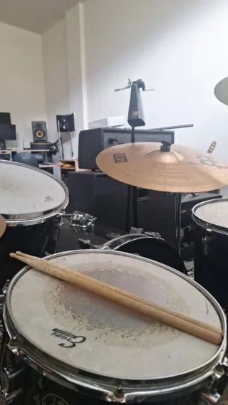 Alquiler Batería Acústica Thunder