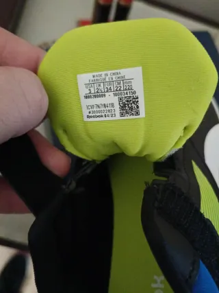 Zapatillas Reebok niño negras y azules talle 34