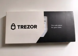 Trezor Model T - Wallet BTC/cripto, casi nueva