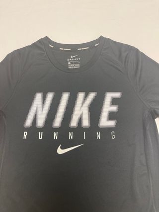 Camiseta Nike Running Negra