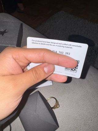 Anillo Guess Negro y Plateado