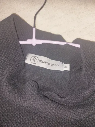 Jersey Elisa Muresan negro con bolsillos