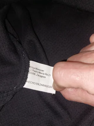 Jersey Elisa Muresan negro con bolsillos