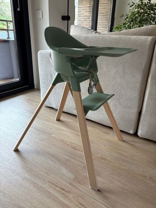 Trona Stokke Verde y Madera