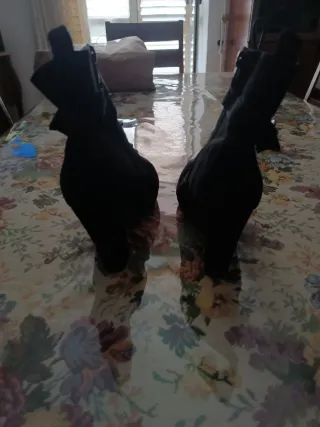 Stivaletti donna tacco nero