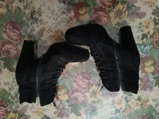 Stivaletti donna tacco nero