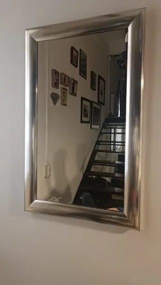 Espejo de pared plateado