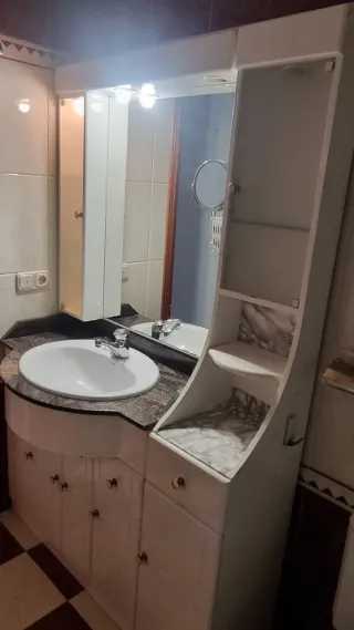Mueble de baño completo,mampara y videp y bate