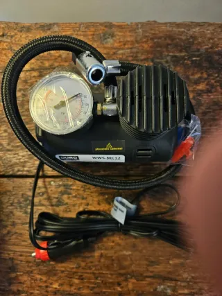 Mini compresor DURO PRO con 3 boquillas