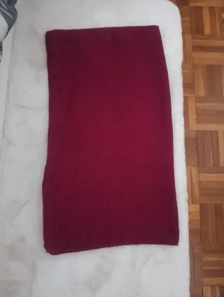 Bufanda cerrada granate