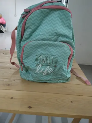 Mochila escolar con diseño de zigzag