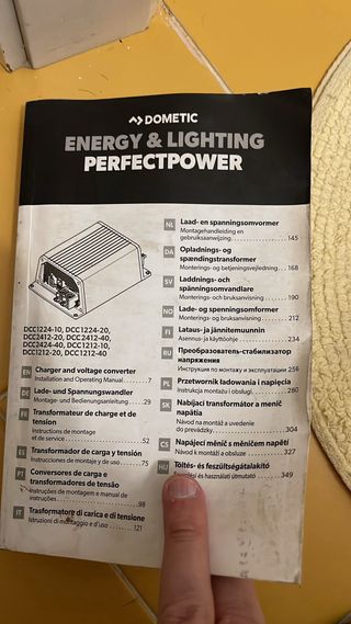 Dometic DCC1212-40A Cargador y Convertidor