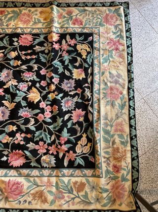 Alfombra floral 2.54m x 1.60m
