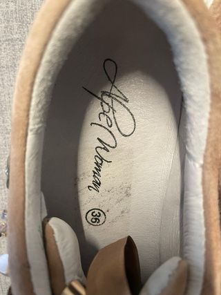 Zapatillas Alpe Talla 36 Beige y Doradas