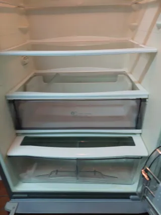 Nevera combi No Frost. Fagor