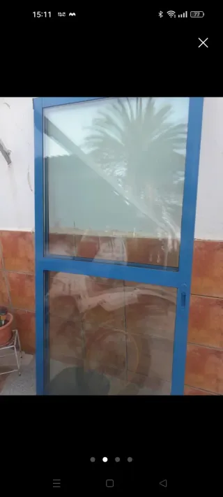 Puerta corredera aluminio azul