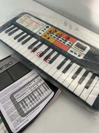 Teclado Yamaha PSS-F30 - Piano