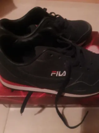 Zapatos niño talla 37 nuevos 15 euros  cada  par