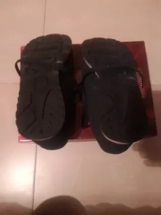 Zapatos niño talla 37 nuevos 15 euros  cada  par