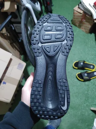 Nike Air Zoom Vomero Plus Talla 44 A Estrenar