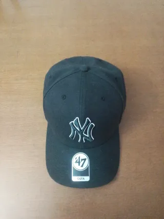 Gorra NY New Era 47 Negra
