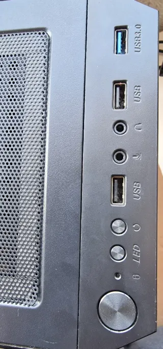 PC Gaming i7 10700 16GB RAM GTX 1070 8GB