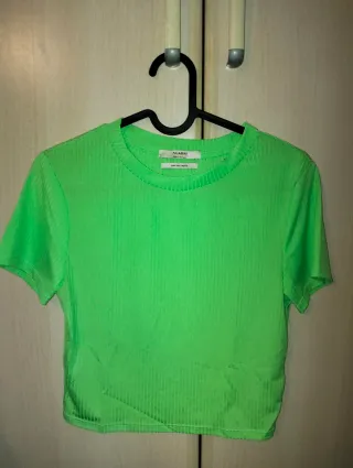 Top verde fosforito Pull&Bear