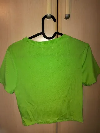 Top verde fosforito Pull&Bear