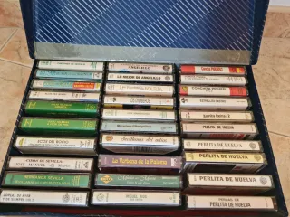 30 CASSETE ORIGINAL CON MÚSICA + MALETIN