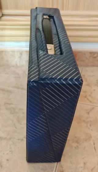 30 CASSETE ORIGINAL CON MÚSICA + MALETIN