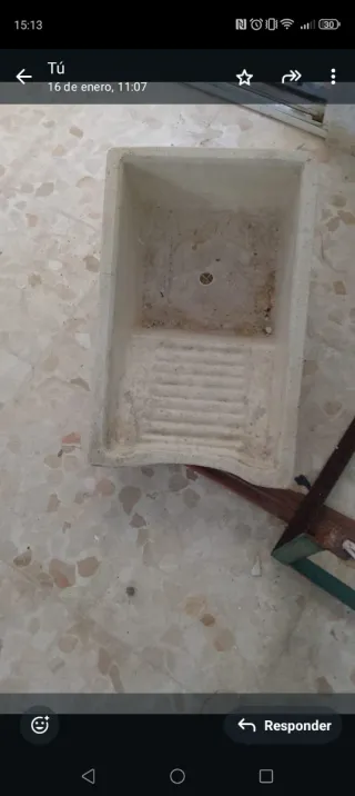 Pila de lavar antigua