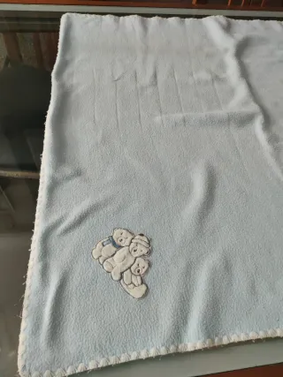 Manta de cuna azul con ositos