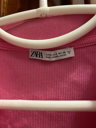 Top rosa Zara cuello polo