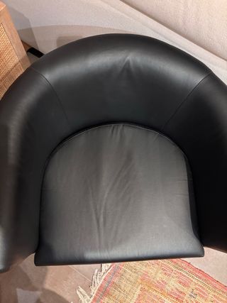 Butaca negra polipiel IKEA